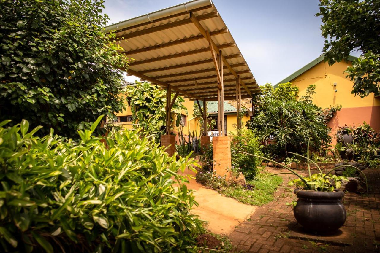 Ku-Boboyi River Lodge Port Edward Bagian luar foto